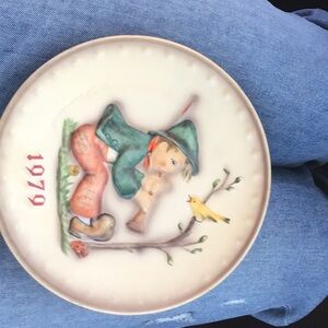Hummel 1979 Plate